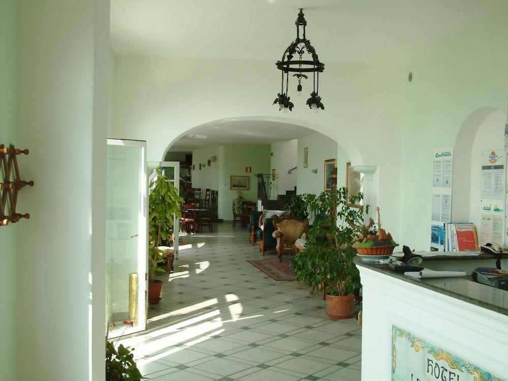 Hotel La Ginestra Forio  Luaran gambar